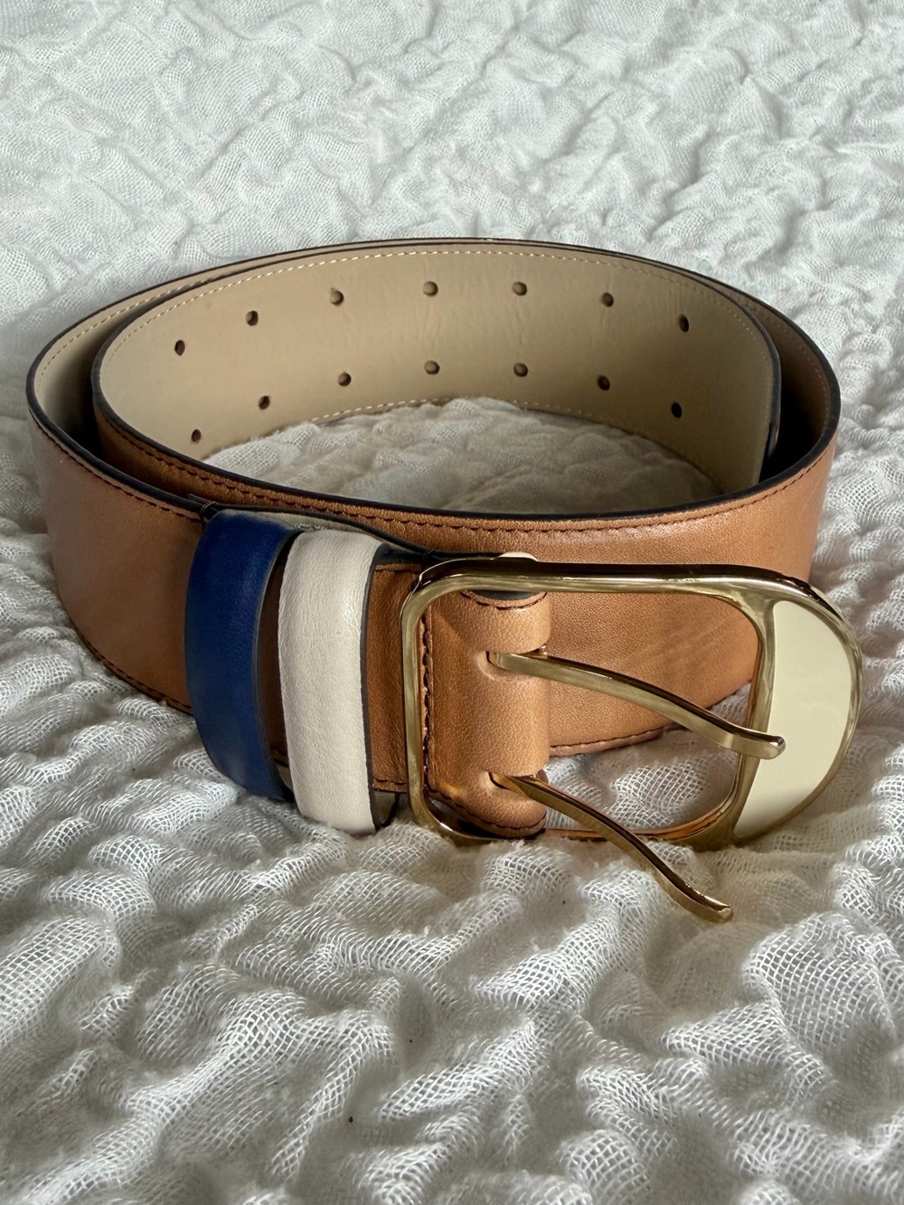 Ann Taylor 100% Leather Belt Gold Buckle with Navy and Cream Accents - Picture 2 of 11